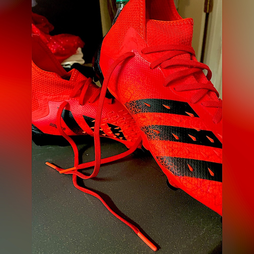 Mens Adidas Predator Freak .2 Cleats